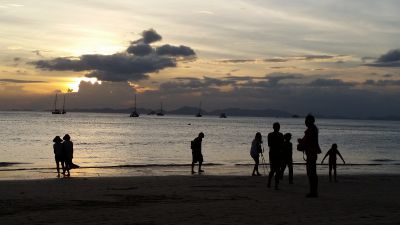 2017 Krabi, Thailand
Afternoon walk
